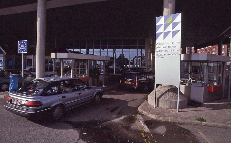 WT 3700 374-14 Germany-2 Kiel Terminal.jpg
